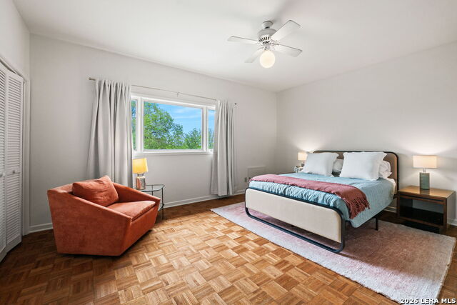 Image 36 of 44 For 209 Henderson St