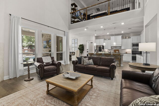 Image 13 of 52 For 27021 Daffodil Pl