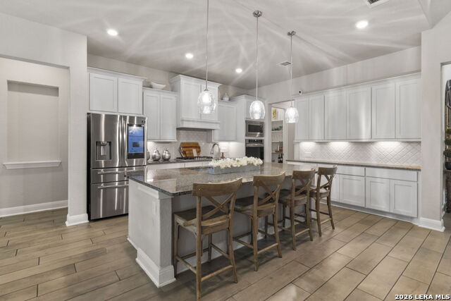 Image 18 of 52 For 27021 Daffodil Pl