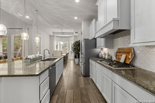 Image 20 of 52 For 27021 Daffodil Pl