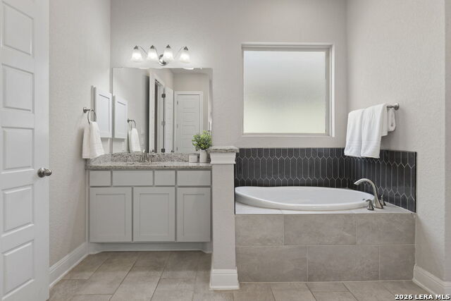 Image 31 of 52 For 27021 Daffodil Pl