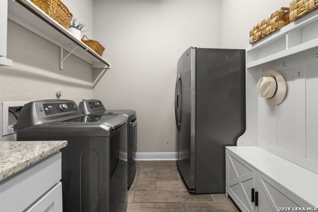 Image 35 of 52 For 27021 Daffodil Pl