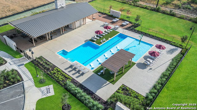 Image 43 of 61 For 5806 Calville Blanc