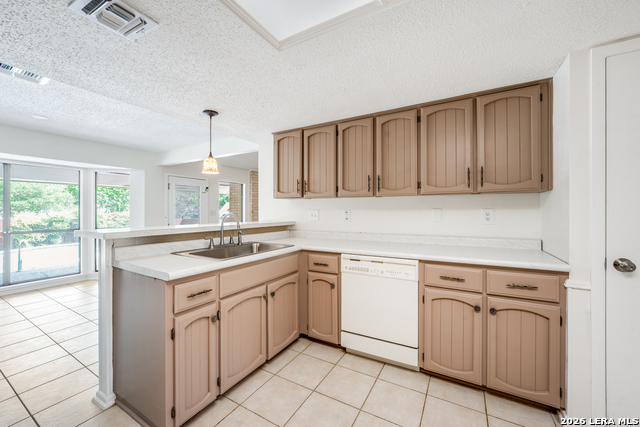 Image 13 of 25 For 15322 Delachaise