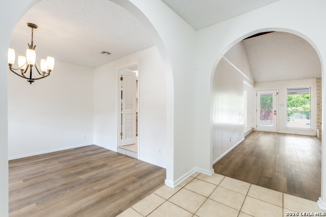 Image 5 of 25 For 15322 Delachaise