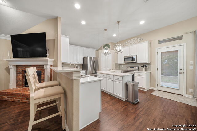 Listing photo id 9 for 14211 Real Delight