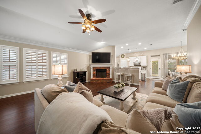 Listing photo id 6 for 14211 Real Delight