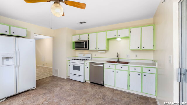 Image 3 of 15 For 7306 Clear Water St