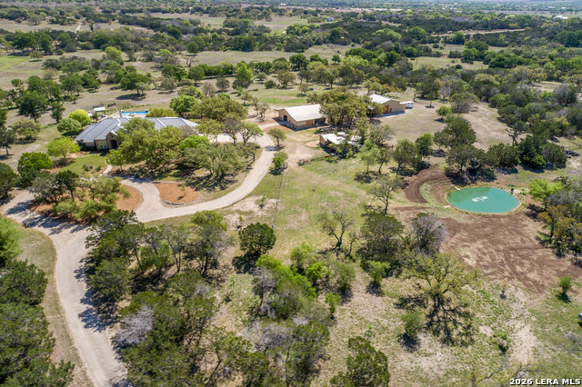 Listing photo id 1 for 395 Bluff Creek