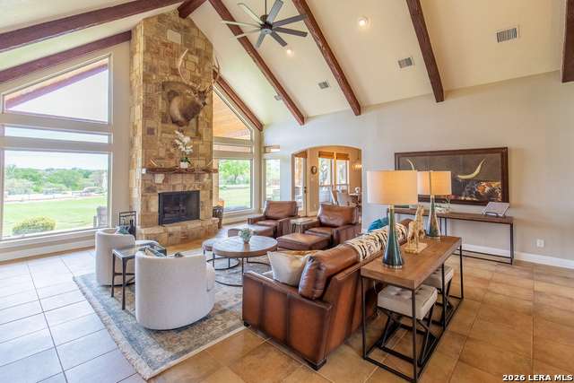 Listing photo id 5 for 395 Bluff Creek