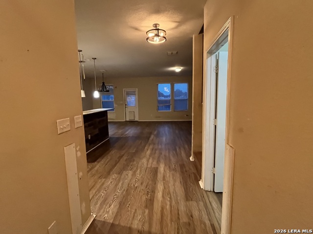 Image 3 of 8 For 423 Rustic Willow