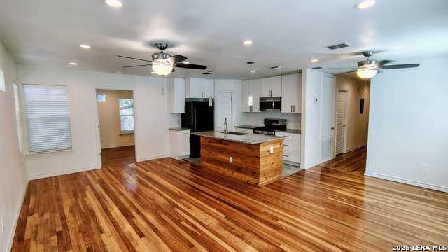 Image 12 of 24 For 1338 Elsmere Pl W