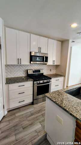 Image 14 of 24 For 1338 Elsmere Pl W