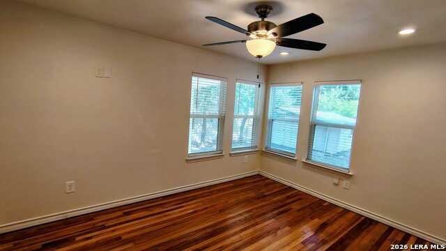 Image 17 of 24 For 1338 Elsmere Pl W