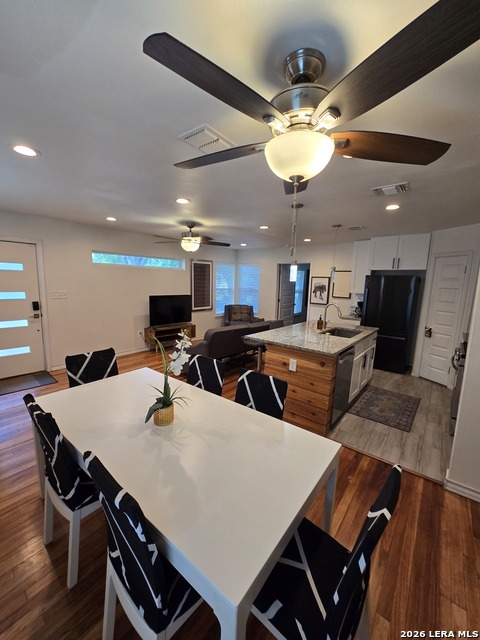 Image 5 of 24 For 1338 Elsmere Pl W