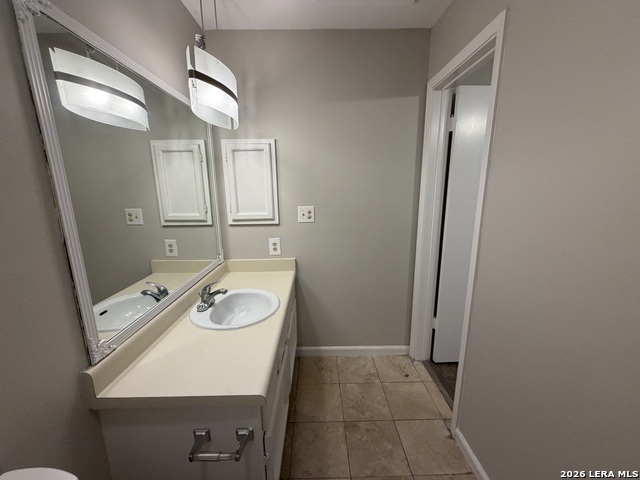 Image 10 of 17 For 10527 Perrin Beitel Rd  C102