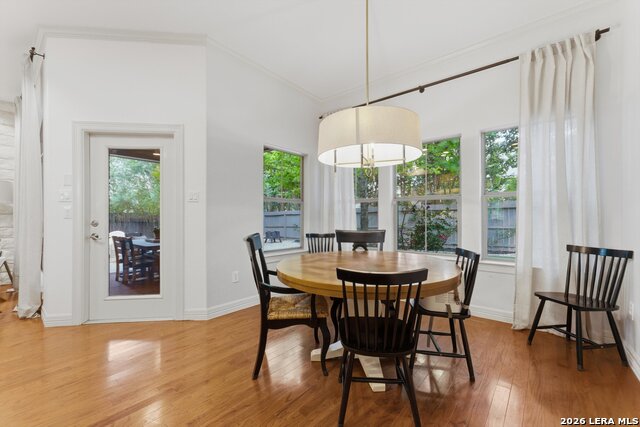 Image 15 of 35 For 429 English Oaks Cir