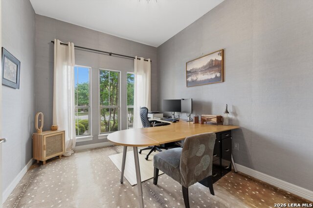 Image 16 of 35 For 429 English Oaks Cir