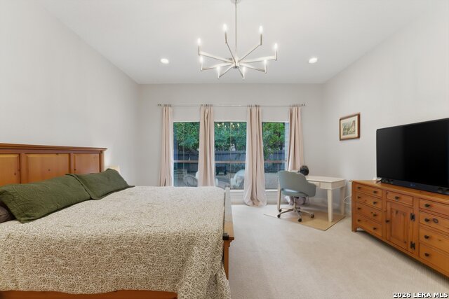 Image 19 of 35 For 429 English Oaks Cir