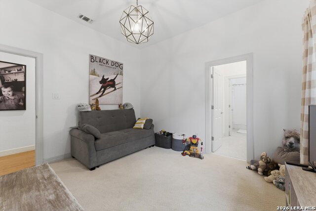 Image 23 of 35 For 429 English Oaks Cir