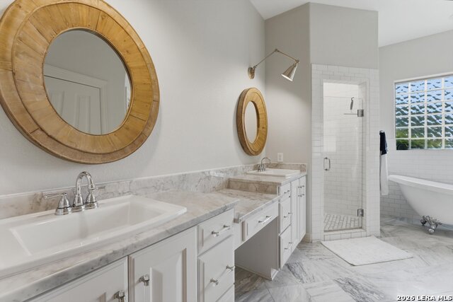 Image 27 of 35 For 429 English Oaks Cir