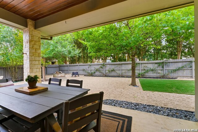 Image 32 of 35 For 429 English Oaks Cir