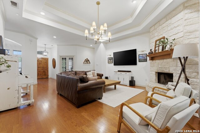 Image 5 of 35 For 429 English Oaks Cir