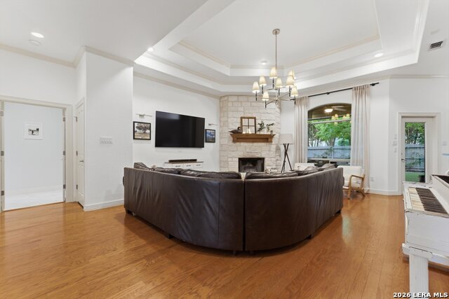 Image 6 of 35 For 429 English Oaks Cir