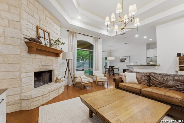 Image 8 of 35 For 429 English Oaks Cir