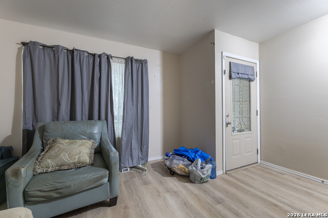 Image 8 of 21 For 4410 Summer Wind St