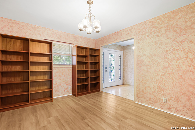 Image 10 of 33 For 212 National Blvd