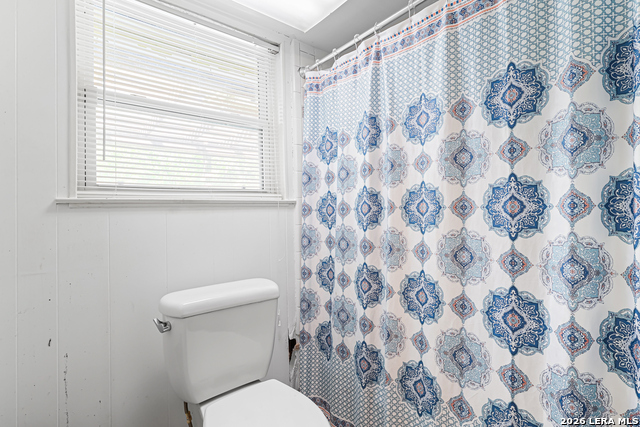 Image 19 of 33 For 212 National Blvd