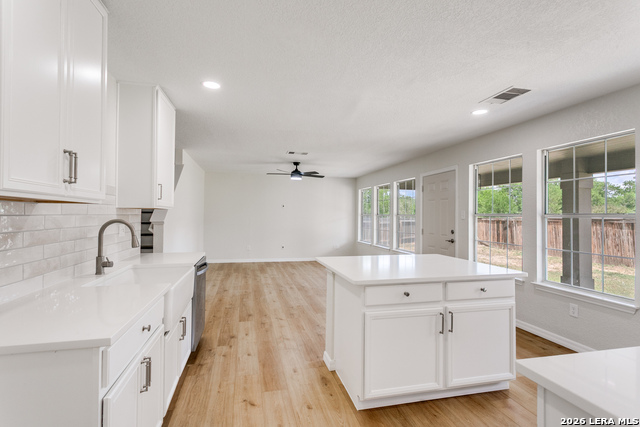 Image 18 of 36 For 5011 Terrace Wood