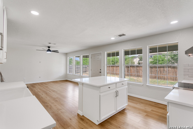 Image 19 of 36 For 5011 Terrace Wood