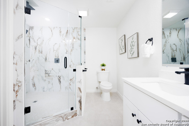 Image 21 of 49 For 15031 Geronimo