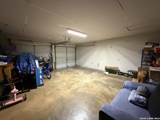 Image 17 of 21 For 5014 Binz Engleman Rd