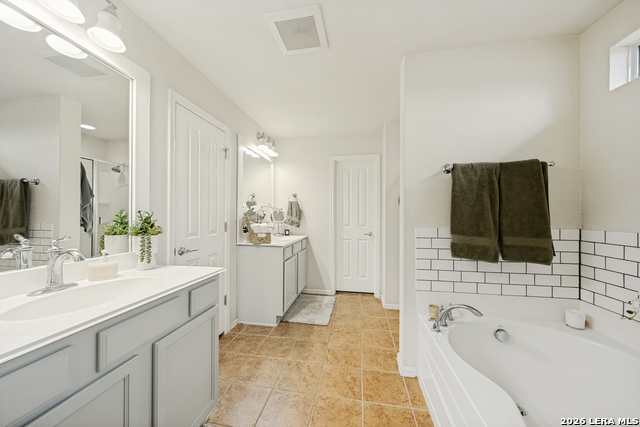 Image 16 of 25 For 22226 Tower Ter