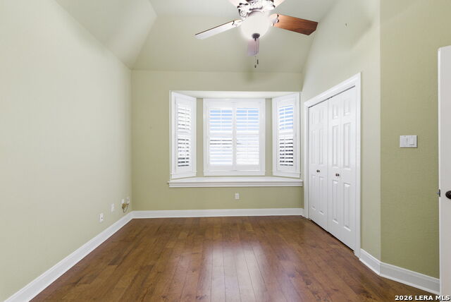 Image 10 of 59 For 3 Sherborne Wood