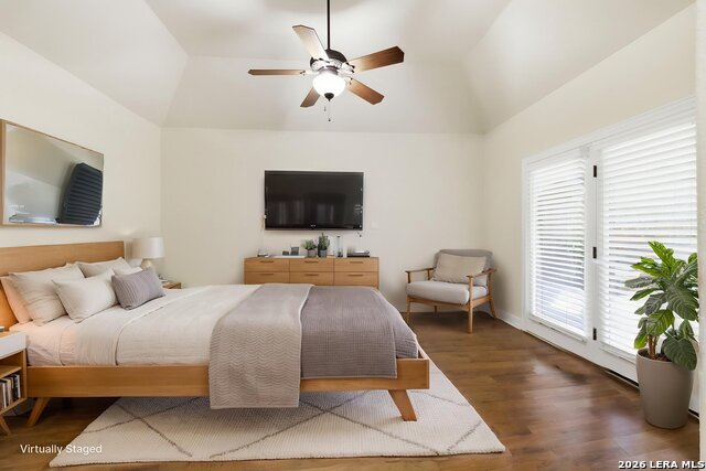 Image 14 of 59 For 3 Sherborne Wood