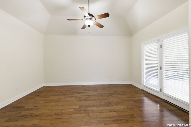 Image 15 of 59 For 3 Sherborne Wood