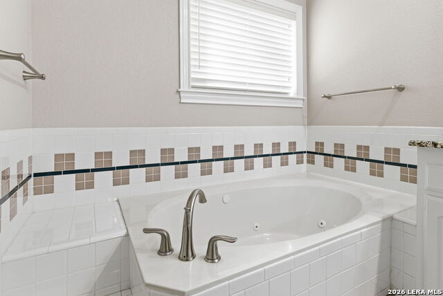 Image 20 of 59 For 3 Sherborne Wood