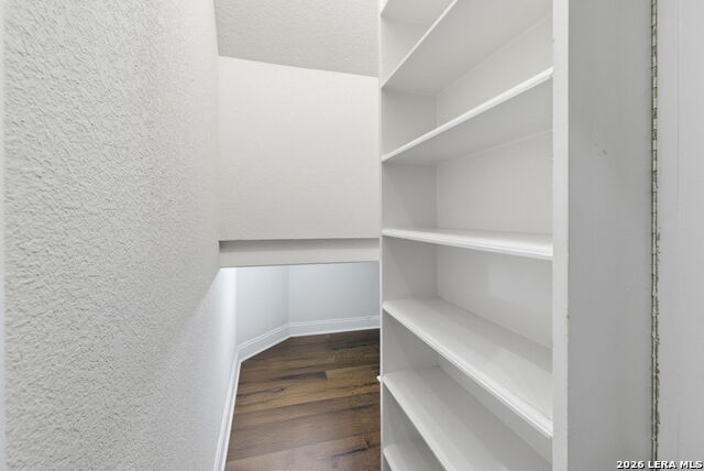 Image 26 of 59 For 3 Sherborne Wood