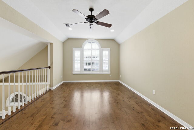 Image 38 of 59 For 3 Sherborne Wood