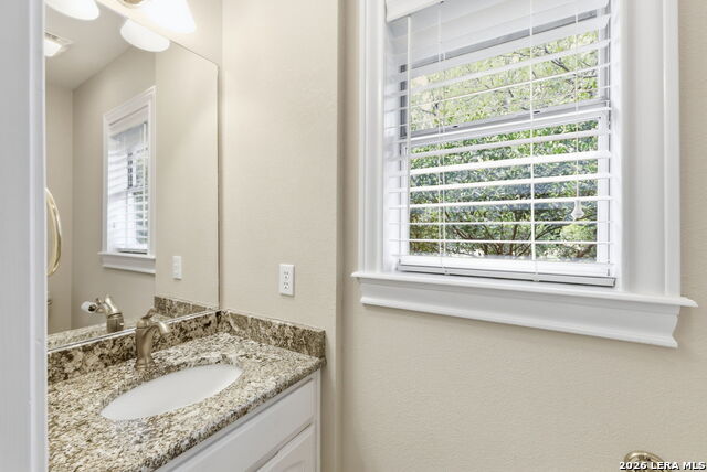 Image 43 of 59 For 3 Sherborne Wood