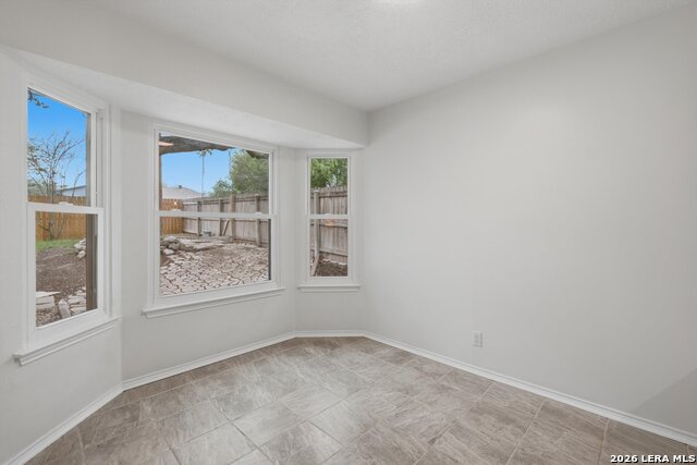 Image 7 of 21 For 5707 Larkdale Dr