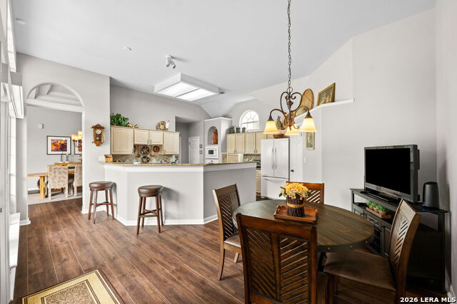 Image 13 of 32 For 24902 Crescent Run