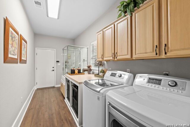 Image 17 of 32 For 24902 Crescent Run