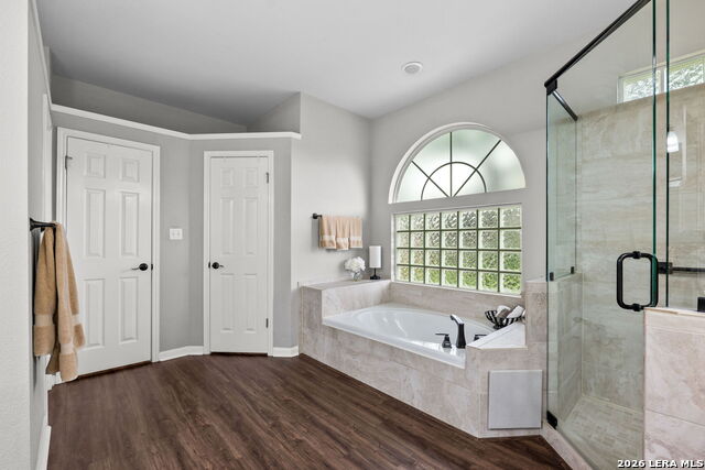 Image 24 of 32 For 24902 Crescent Run