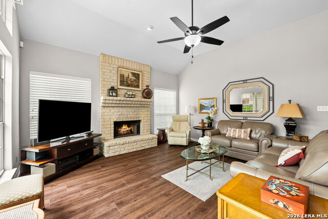 Image 4 of 32 For 24902 Crescent Run