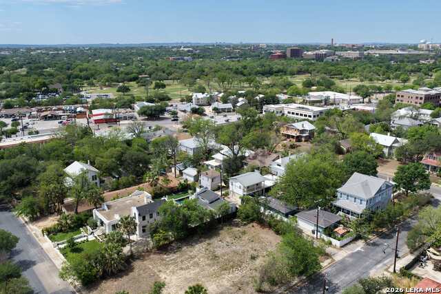 Image 29 of 30 For 305 Brahan Blvd